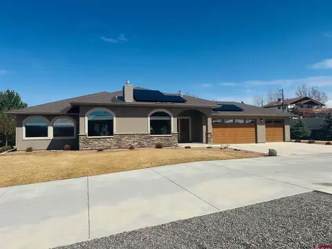 1330 Peppertree Dr, Montrose, CO 81401