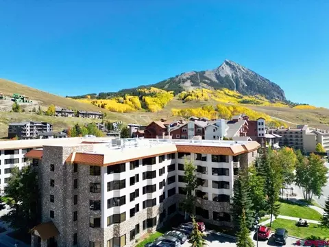 6 Emmons Rd #307, Crested Butte, CO 81225
