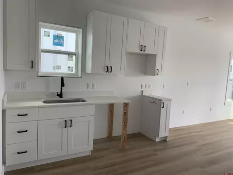 Kitchen - 210 Manzano Cir, Ignacio, CO 81137 photo 2 of 2