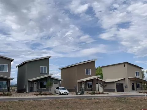 210 Manzano Cir, Ignacio, CO 81137