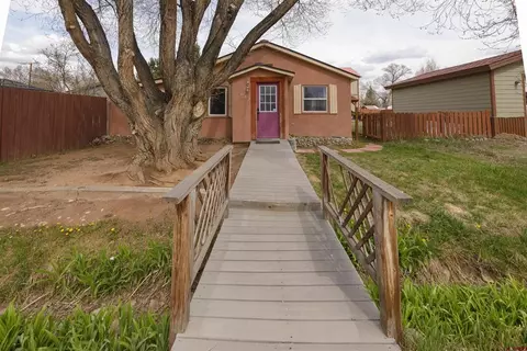 612 N 11th St #A, Gunnison, CO 81230