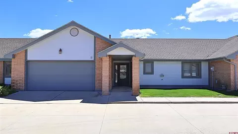 15 Sunnybrook Pl #B, Alamosa, CO 81101