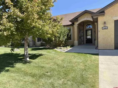 1252 Peppertree Dr, Montrose, CO 81401