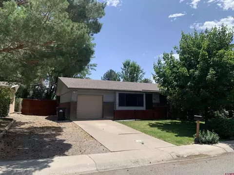 1205 Dover Rd, Montrose, CO 81401