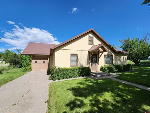 610 First St, Sanford, CO 81151