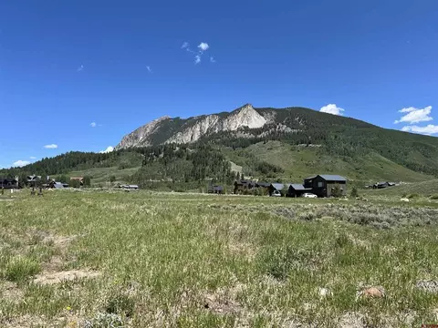 509 N Avion Dr, Crested Butte, CO 81224