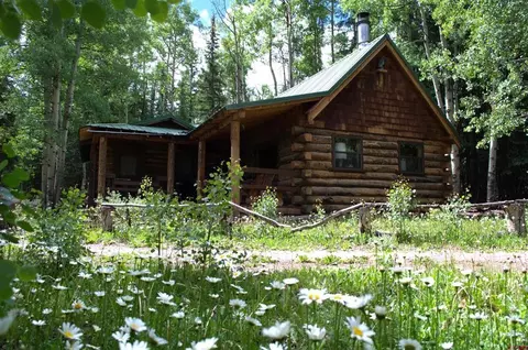 2605 Hinsdale County 141, Creede, CO 81130