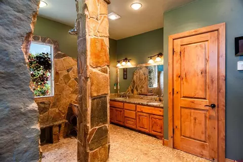 Bath - 2550 Destination Ranch Rd, Durango, CO 81301 photo 1 of 3