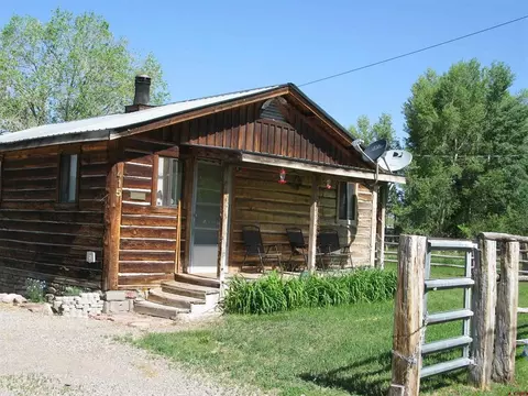 415 14th St, Saguache, CO 81149
