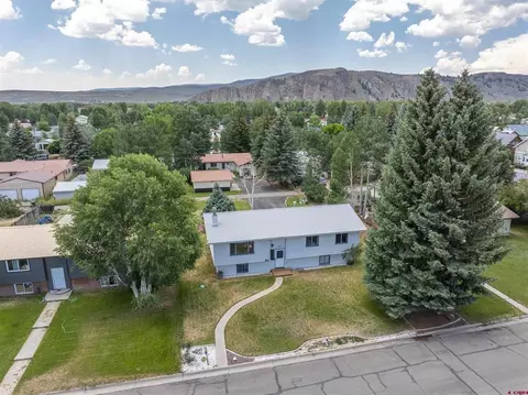 913 N Pine St, Gunnison, CO 81230