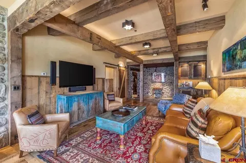 Living - 23 Gray Fox Ln, Crested Butte, CO 81225 photo 5 of 7