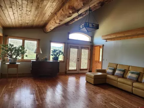 736 Oakridge Dr, Pagosa Springs, CO 81147