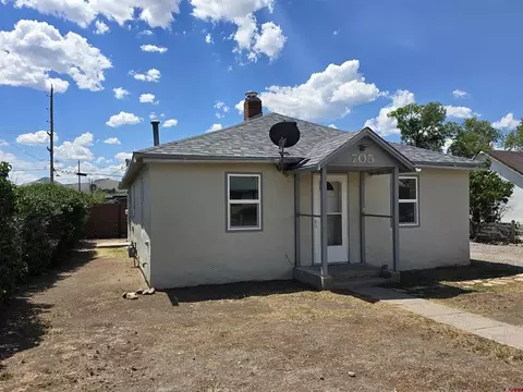 705 French St, Del Norte, CO 81132