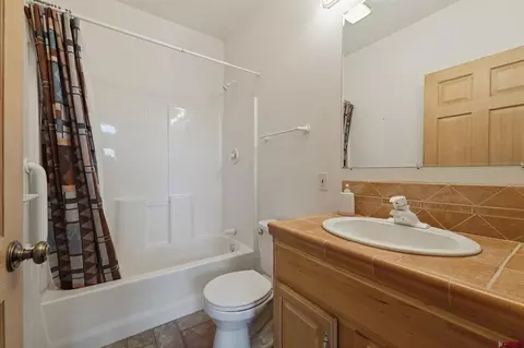Bath - 481 Far View Rd, Durango, CO 81303 photo 3 of 5