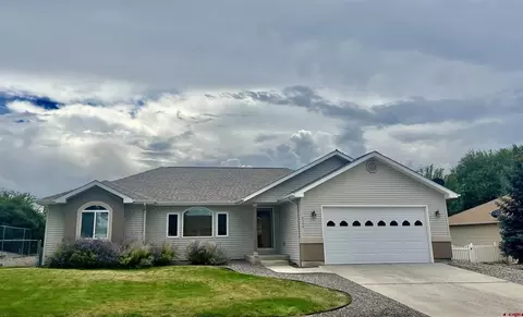 2348 Mead Ln, Montrose, CO 81401