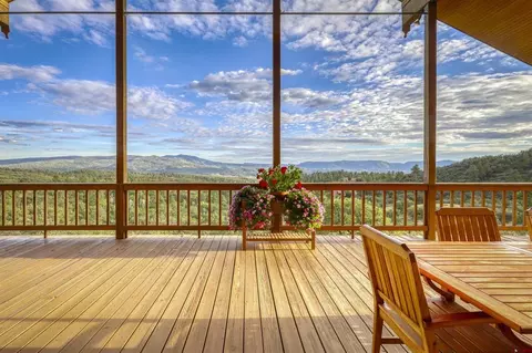 1100 Soaring Eagle Ct, Chromo, CO 81128