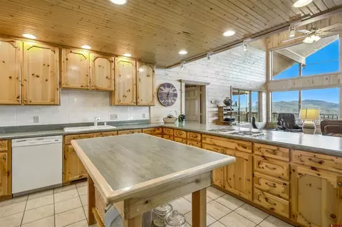 Kitchen - 1100 Soaring Eagle Ct, Chromo, CO 81128 photo 3 of 3