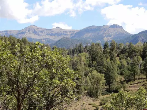 775 Banded Peaks Dr, Pagosa Springs, CO 81147