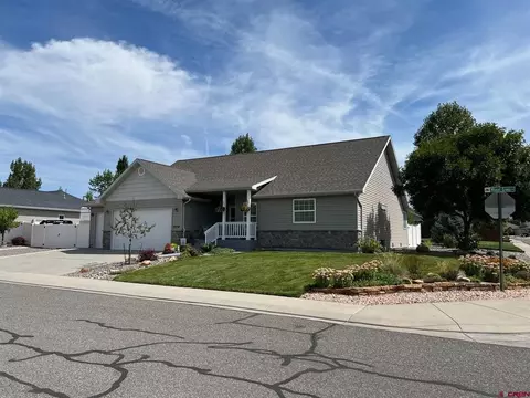 3304 Wheatgrass Dr, Montrose, CO 81401