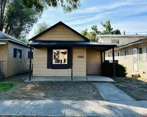 616 S 1st St, Montrose, CO 81401
