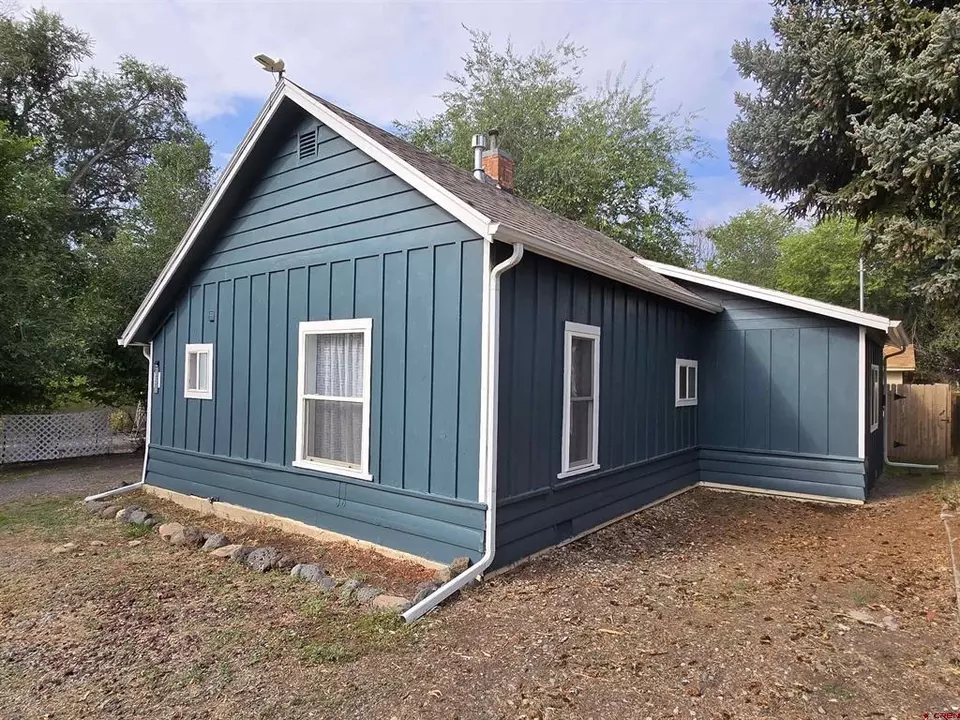 Exterior - 150 NW 4th St, Cedaredge, CO 81413 photo 2 of 7