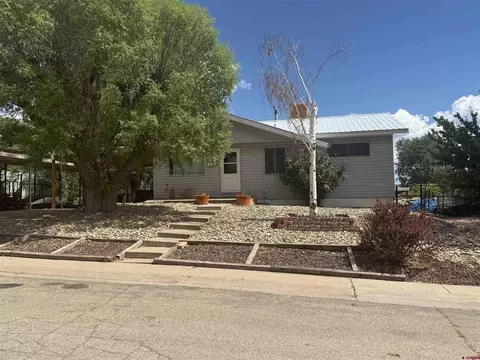 418 S Valley Rd, Cortez, CO 81321