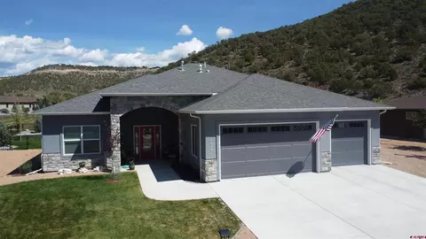 1045 SE Fairway Dr, Cedaredge, CO 81413