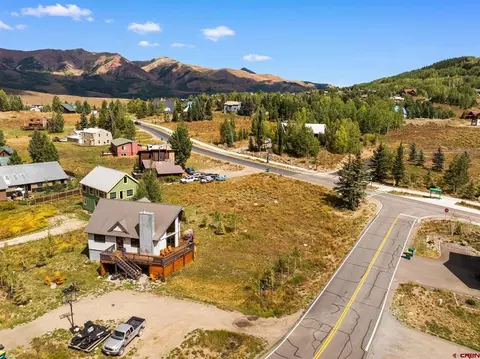 801 Gothic Rd, Crested Butte, CO 81225 photo 2