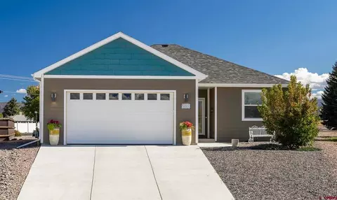 2133 Market St, Montrose, CO 81401