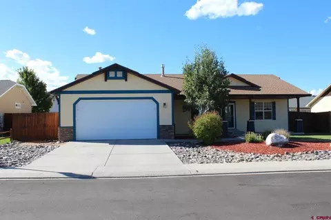 2700 Peyton Dr, Montrose, CO 81401