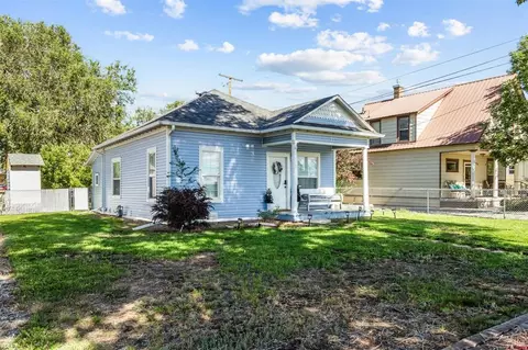 210 N Stough Ave, Montrose, CO 81401