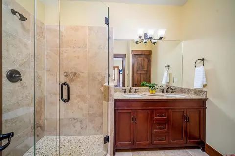 Bath - 259 Engineer Dr, Durango, CO 81301 photo 4 of 4