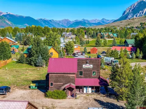 81 Gillaspey Ave, Crested Butte, CO 81224