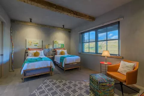 Bedroom - 702 Prospect Dr, Crested Butte, CO 81225 photo 3 of 6