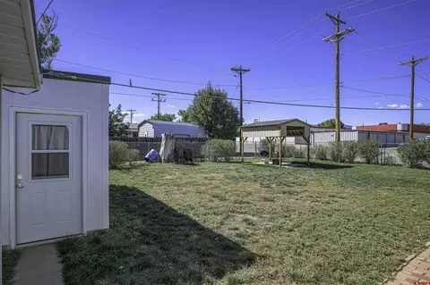 Exterior - 1002 E 2nd St, Florence, CO 81226 photo 4 of 9