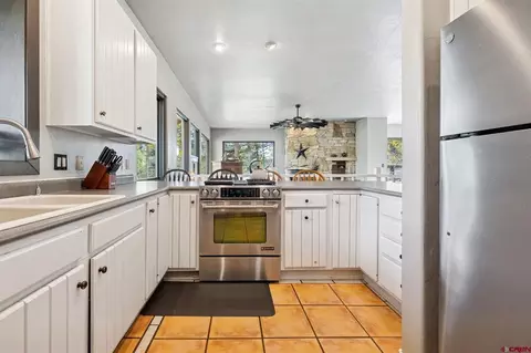 Kitchen - 333 Beaver Cir, Durango, CO 81301 photo 2 of 5
