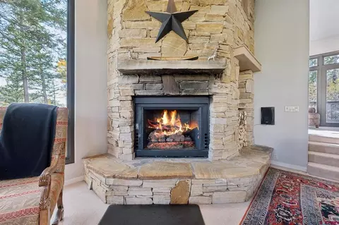 Living - 333 Beaver Cir, Durango, CO 81301 photo 3 of 4