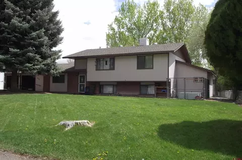 611 Cottonwood Dr, Hotchkiss, CO 81419