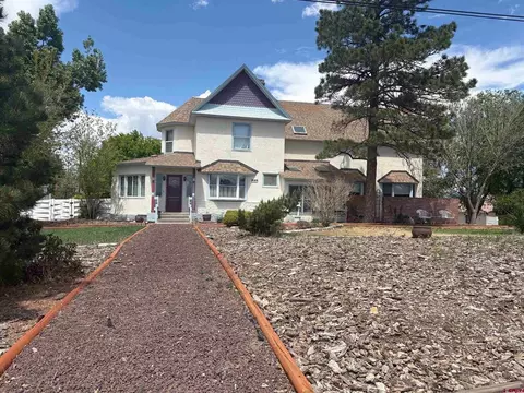 184 Garnet Ave, Delta, CO 81416