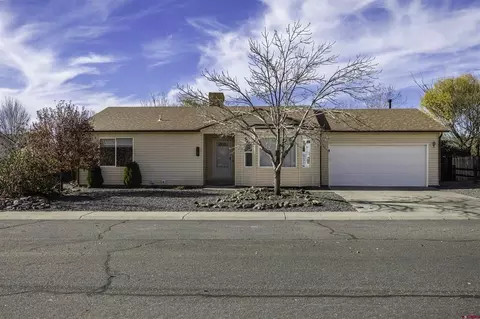 1997 Sara E Ln, Montrose, CO 81401