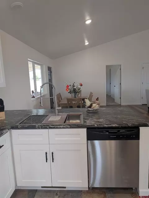Kitchen - 20224 Lilac Ct, Eckert, CO 81418 photo 1 of 3