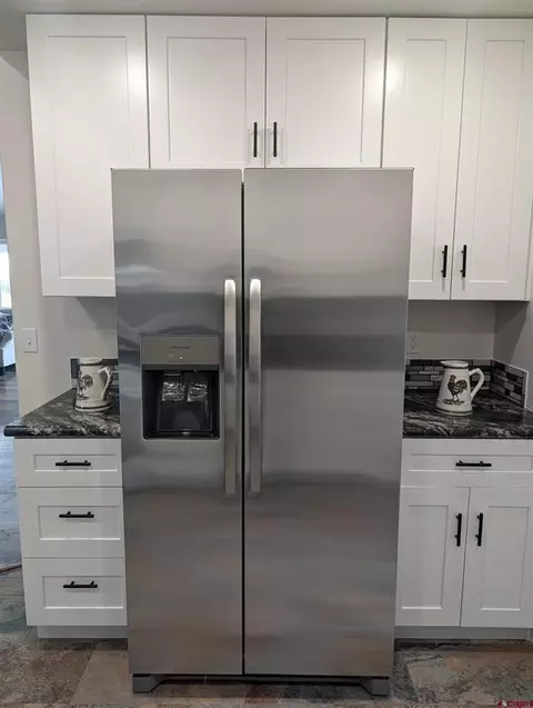 Kitchen - 20224 Lilac Ct, Eckert, CO 81418 photo 2 of 3