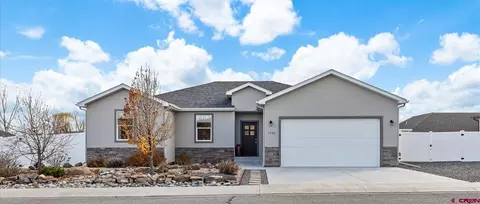 1730 Moonlight Dr, Montrose, CO 81401