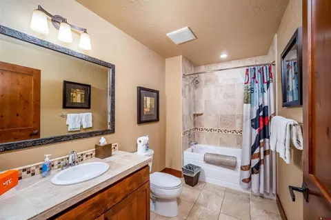 Bath - 24 Sheol St #404, Durango, CO 81301 photo 5 of 5