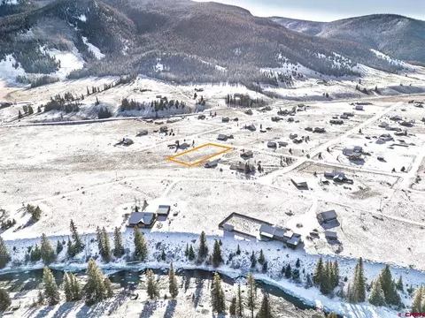 40 Wyley Dr, Creede, CO 81130