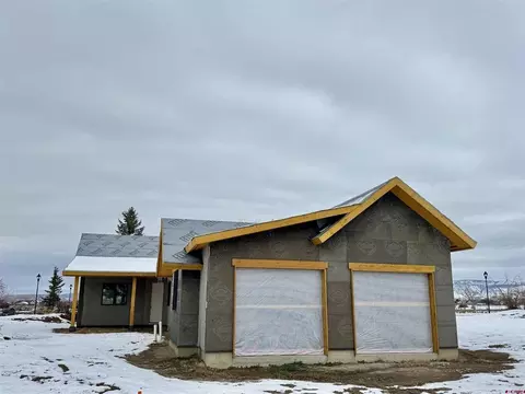 2547 Bridges Loop, Montrose, CO 81401