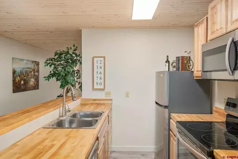 Kitchen - 35 Emmons Rd #A, Crested Butte, CO 81225 photo 2 of 2
