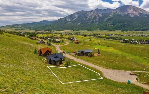 618 Country Club Dr, Crested Butte, CO 81224