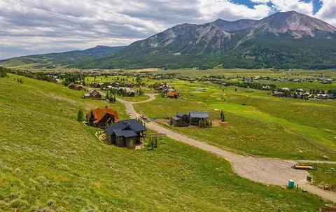 618 Country Club Dr, Crested Butte, CO 81224