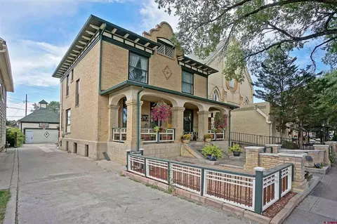 543 S 5th St, Montrose, CO 81401